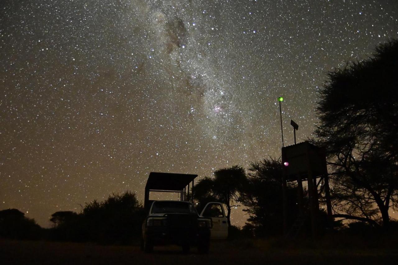 Aloegrove Safari Lodge Otjiwarongo Exteriör bild