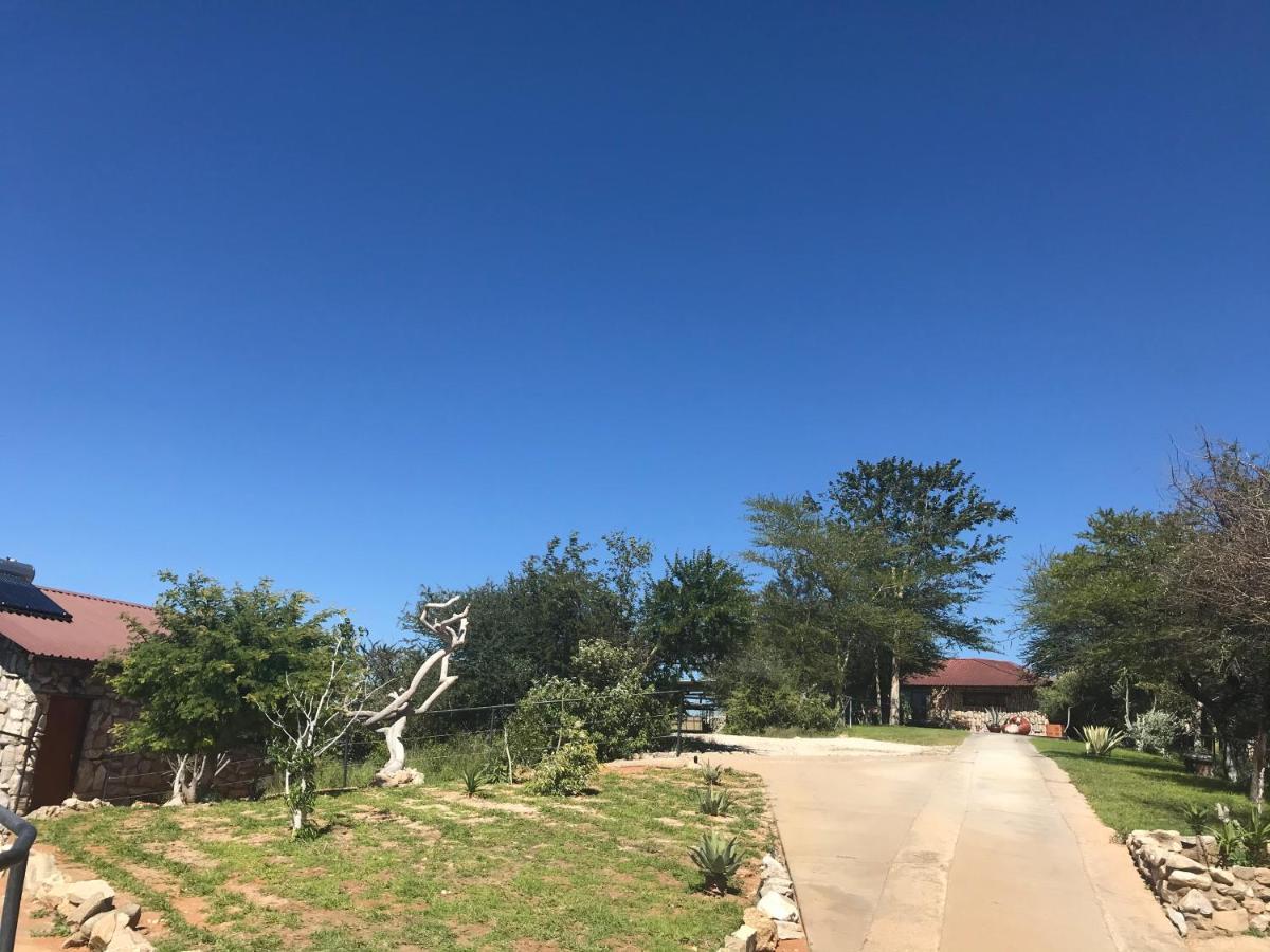 Aloegrove Safari Lodge Otjiwarongo Exteriör bild