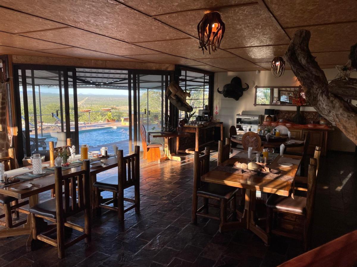 Aloegrove Safari Lodge Otjiwarongo Exteriör bild