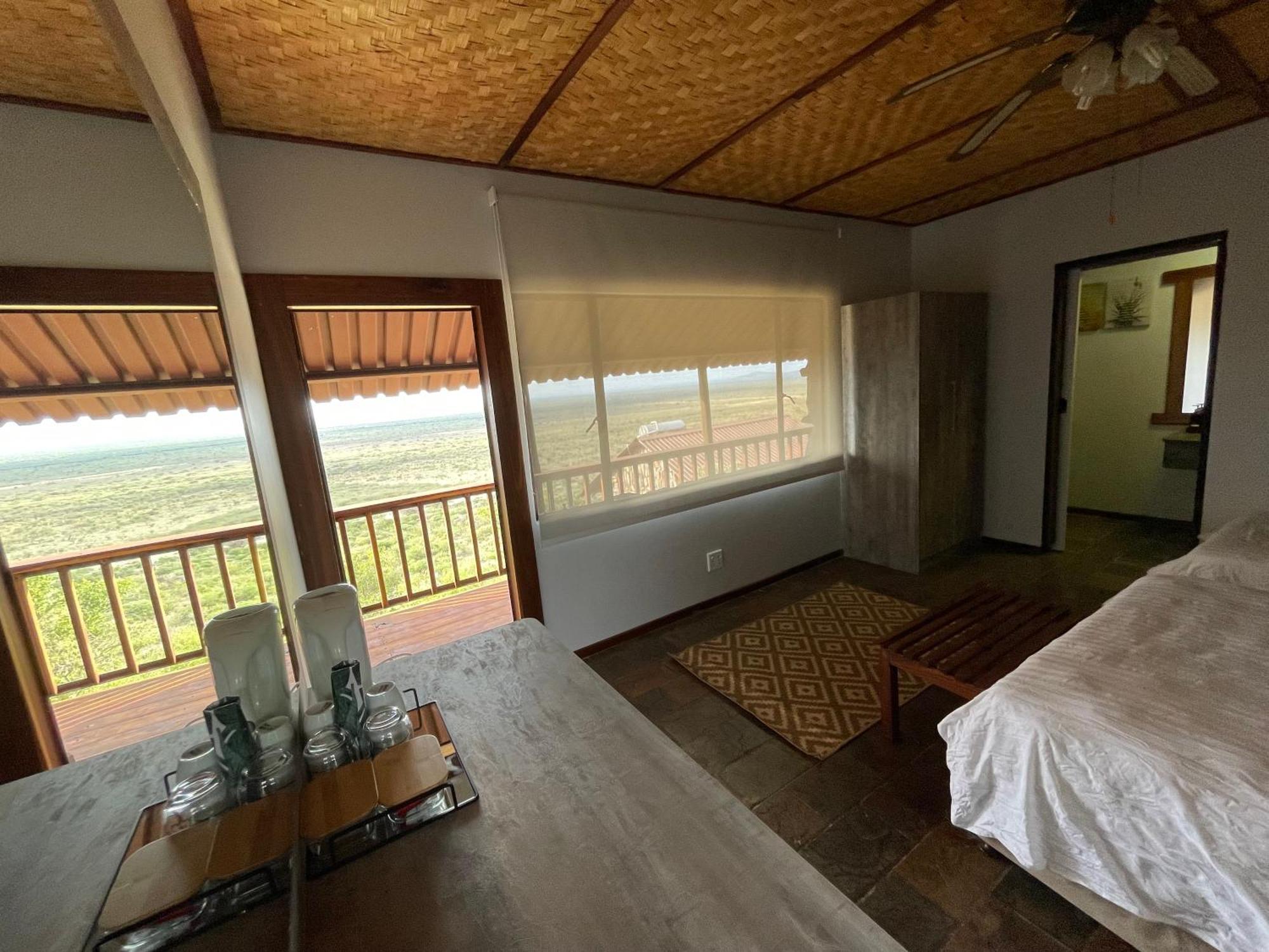 Aloegrove Safari Lodge Otjiwarongo Exteriör bild