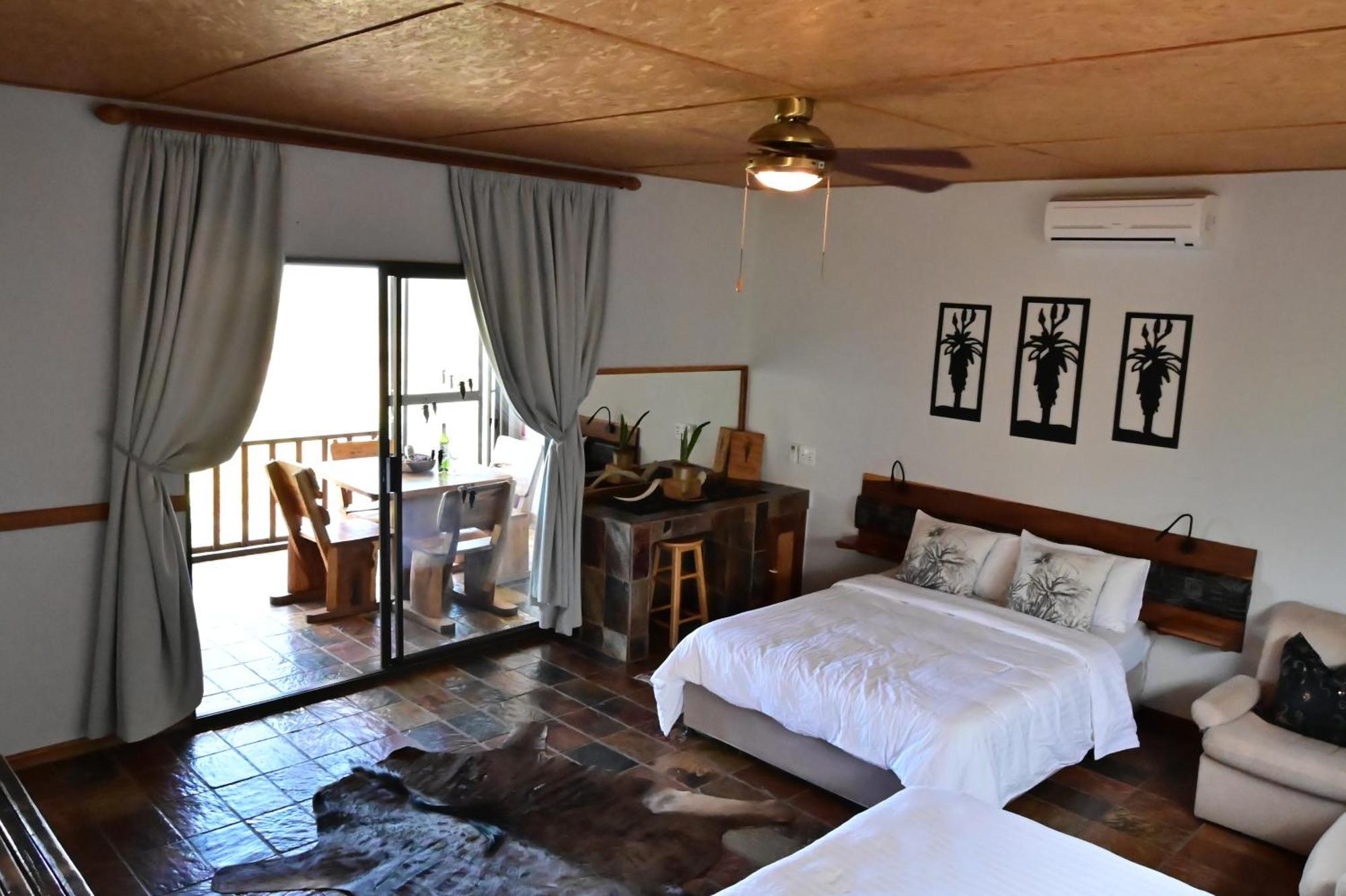 Aloegrove Safari Lodge Otjiwarongo Exteriör bild